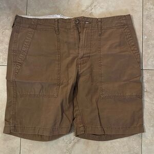 Men’s 36 Old Navy Khaki shorts